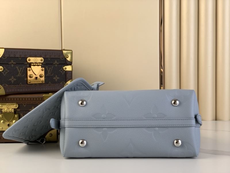 Louis Vuitton Hobo Bags